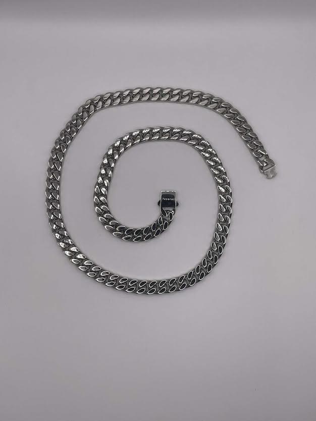 10mm x 22 inch Cuban Chain